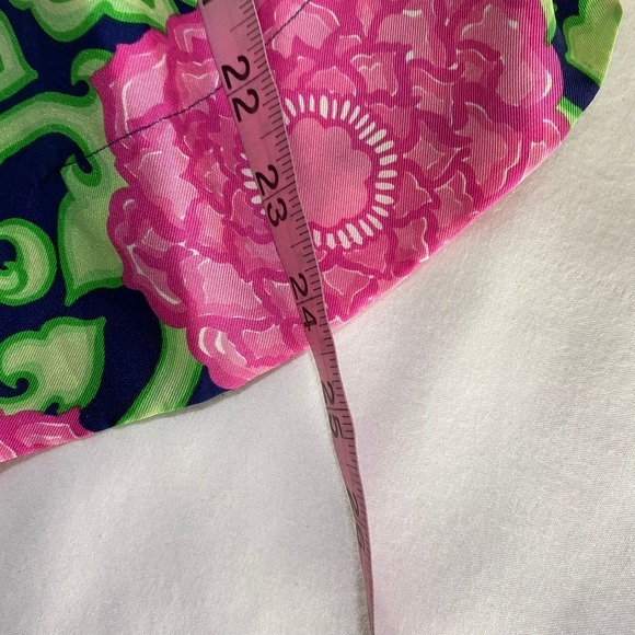 Lilly Pulitzer Private Property Tara Green Floral Pink Shell 100% Silk Top Size2 - Picture 3 of 7